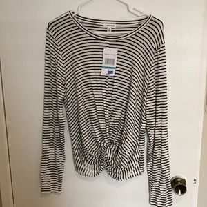 NWT Eyeshadow brand top size M